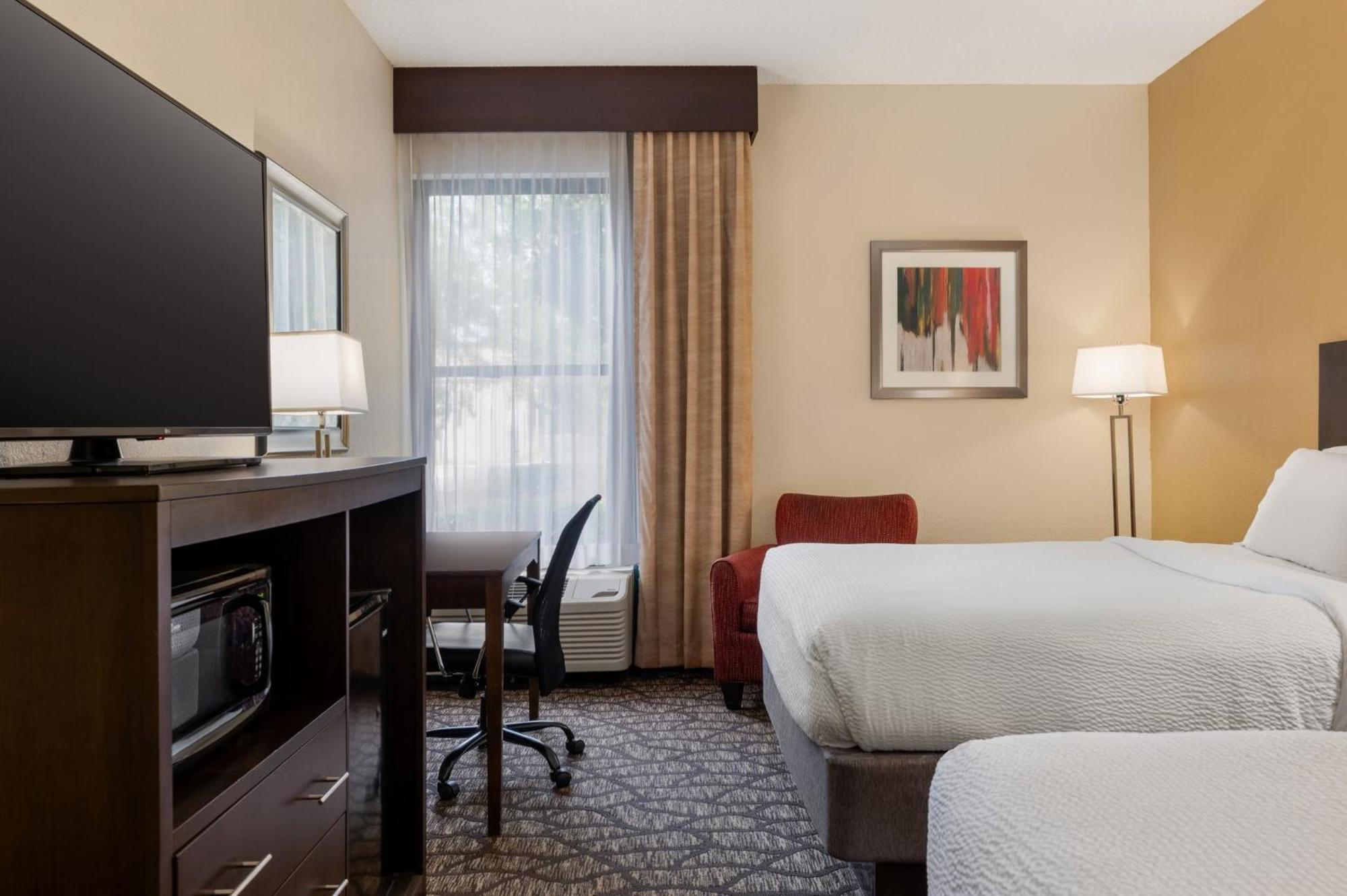 Holiday Inn Express Tallahassee By Ihg Exterior foto